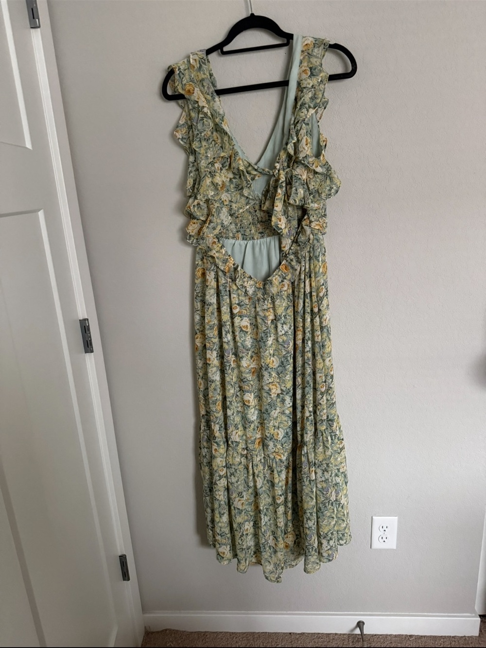 ASTR the label floral dress - Picture 4 of 4